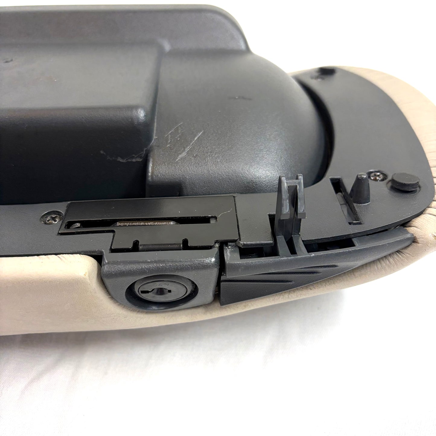 1999-2000 Cadillac Escalade Center Console Lid Armrest Storage OEM Beige Leather Yukon Denali