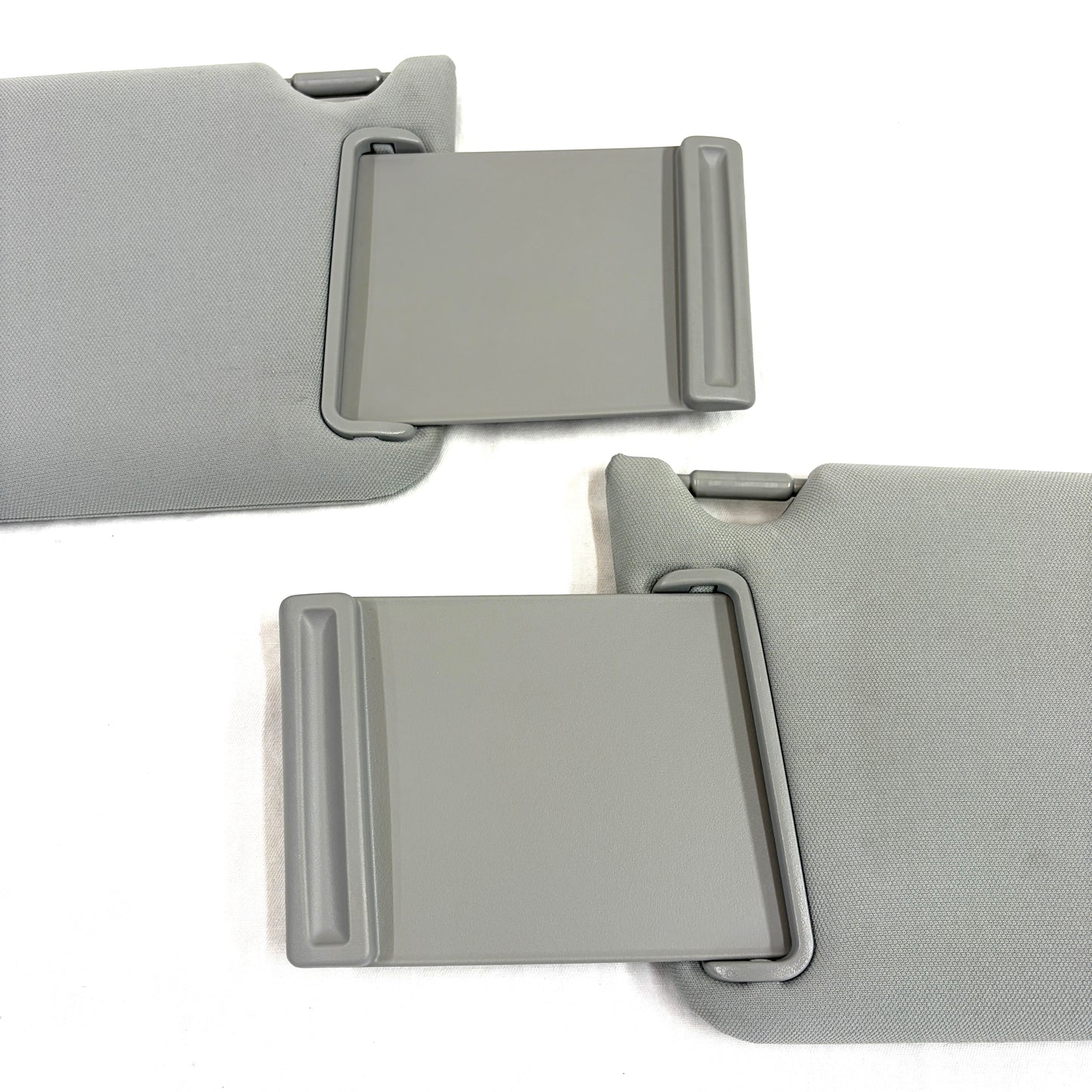 2003-2008 Honda Pilot Sun Visors Pair Driver Passenger Shades Gray OEM Mirror Illumination