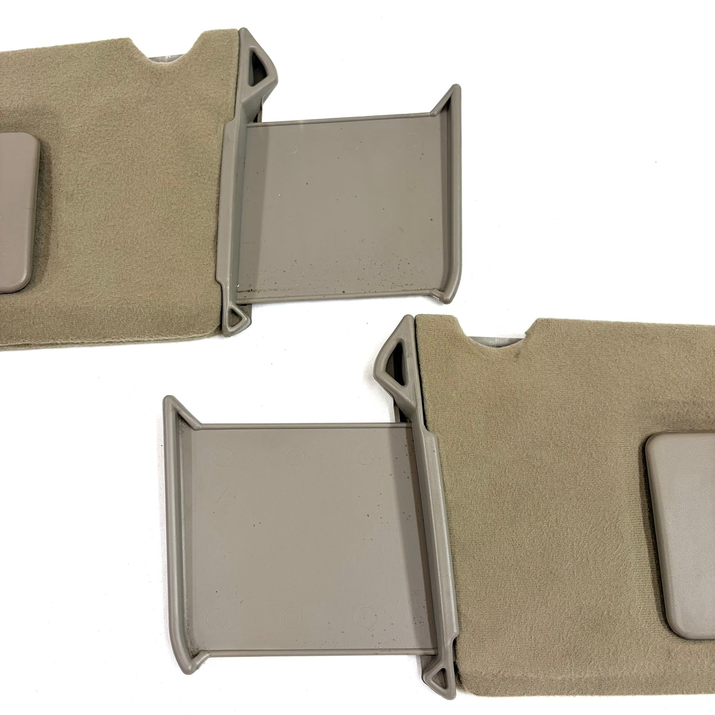 1995-2000 Yukon Escalade Tahoe Suburban Sun Visors OEM Pair Driver Passenger Beige Tan W/ Lights