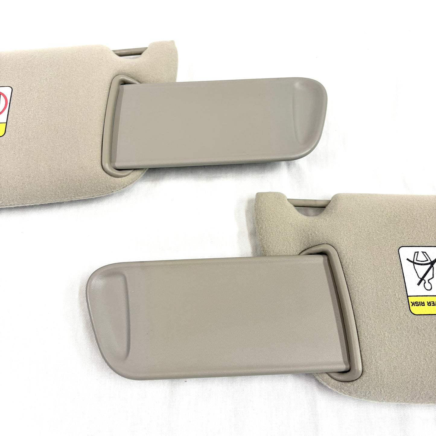 1999-2004 Jeep Grand Cherokee Sun Visors Driver Passenger Pair Shade OEM Light Gray