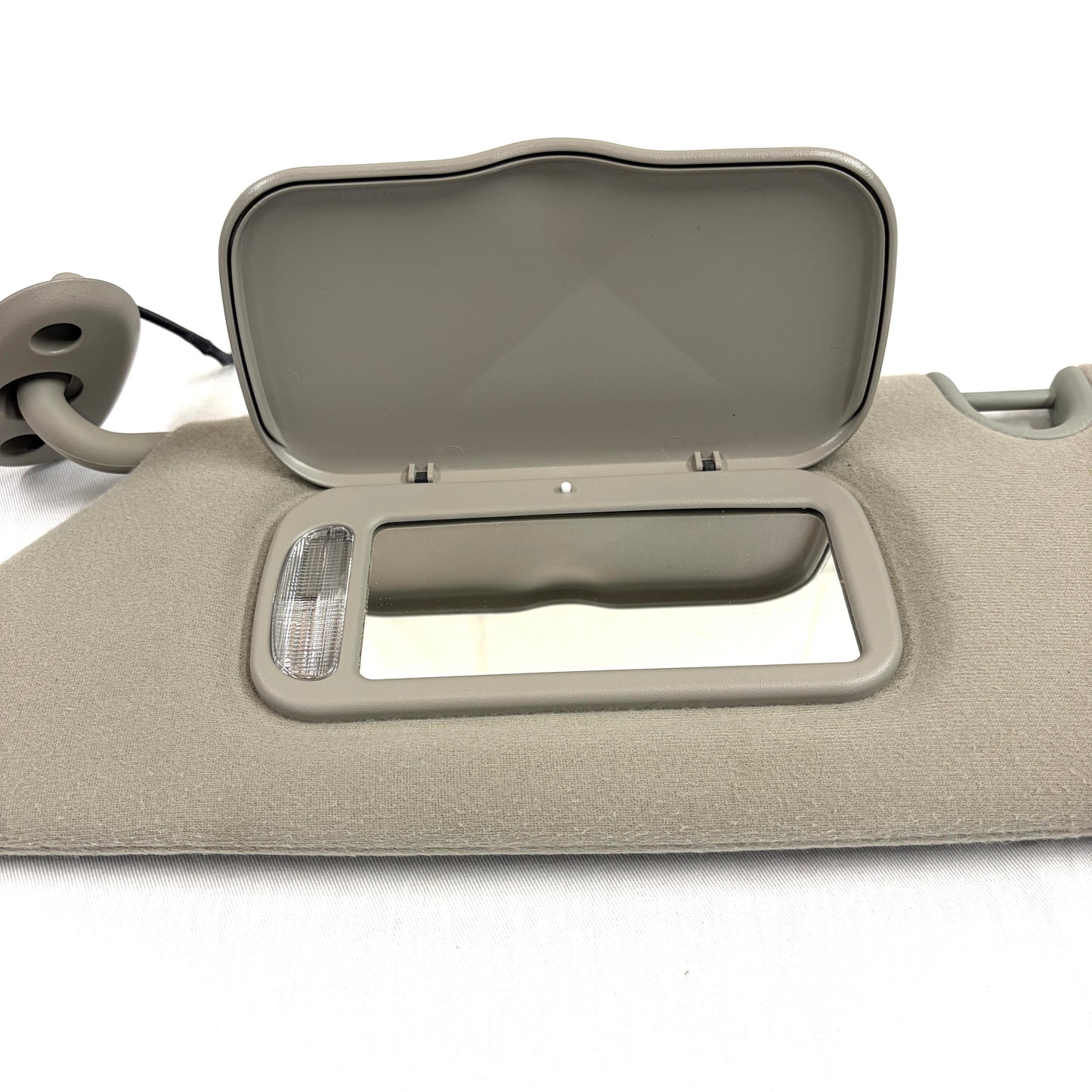 2004-2009 Dodge Durango Sun Visor Driver Side Left OEM Shade Chrysler Aspen W/ Lights