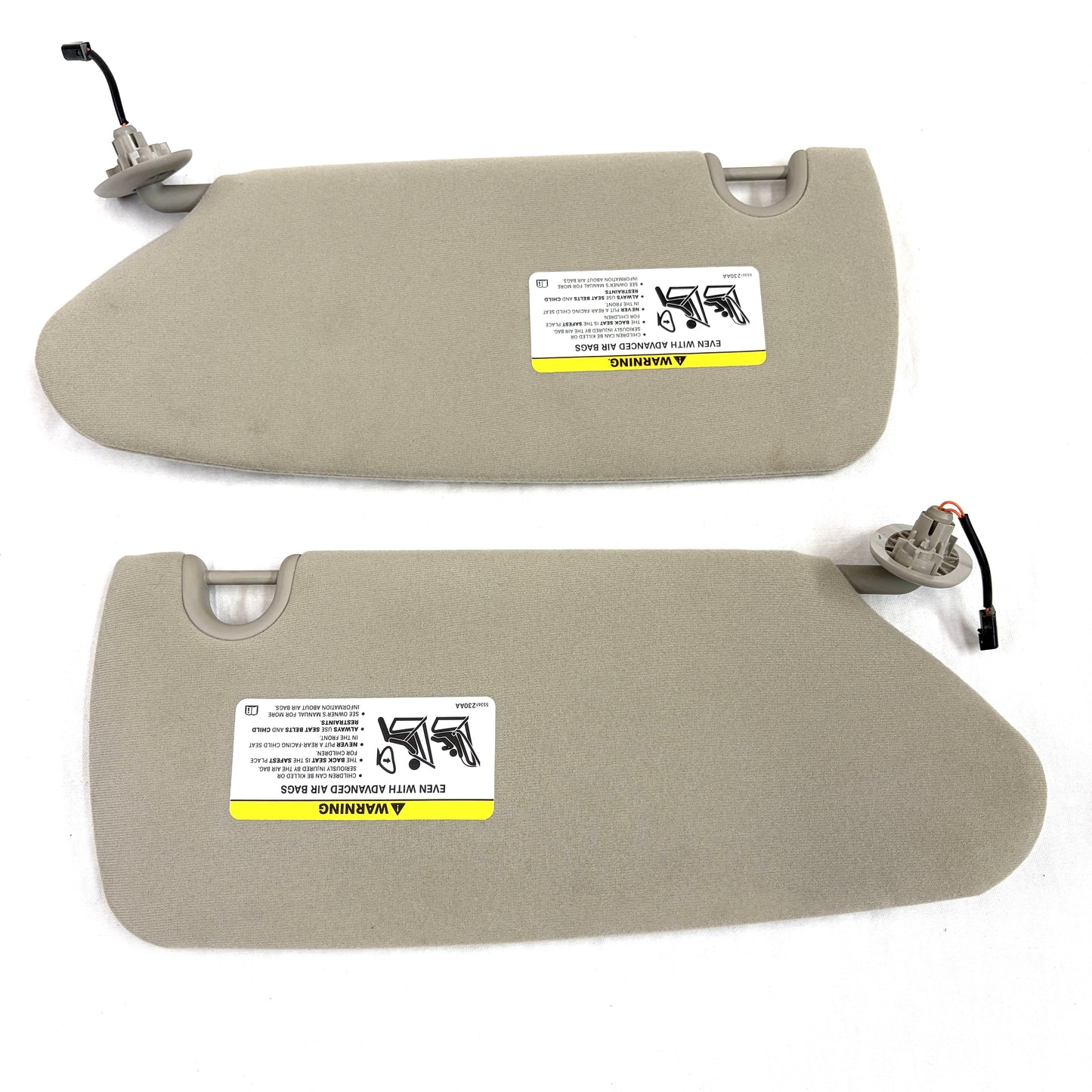 2001-2007 Town & Country Sun Visors Pair Passenger Driver GRAY OEM W/ Lights 1AW99BD1AB 0YX62BD1AA