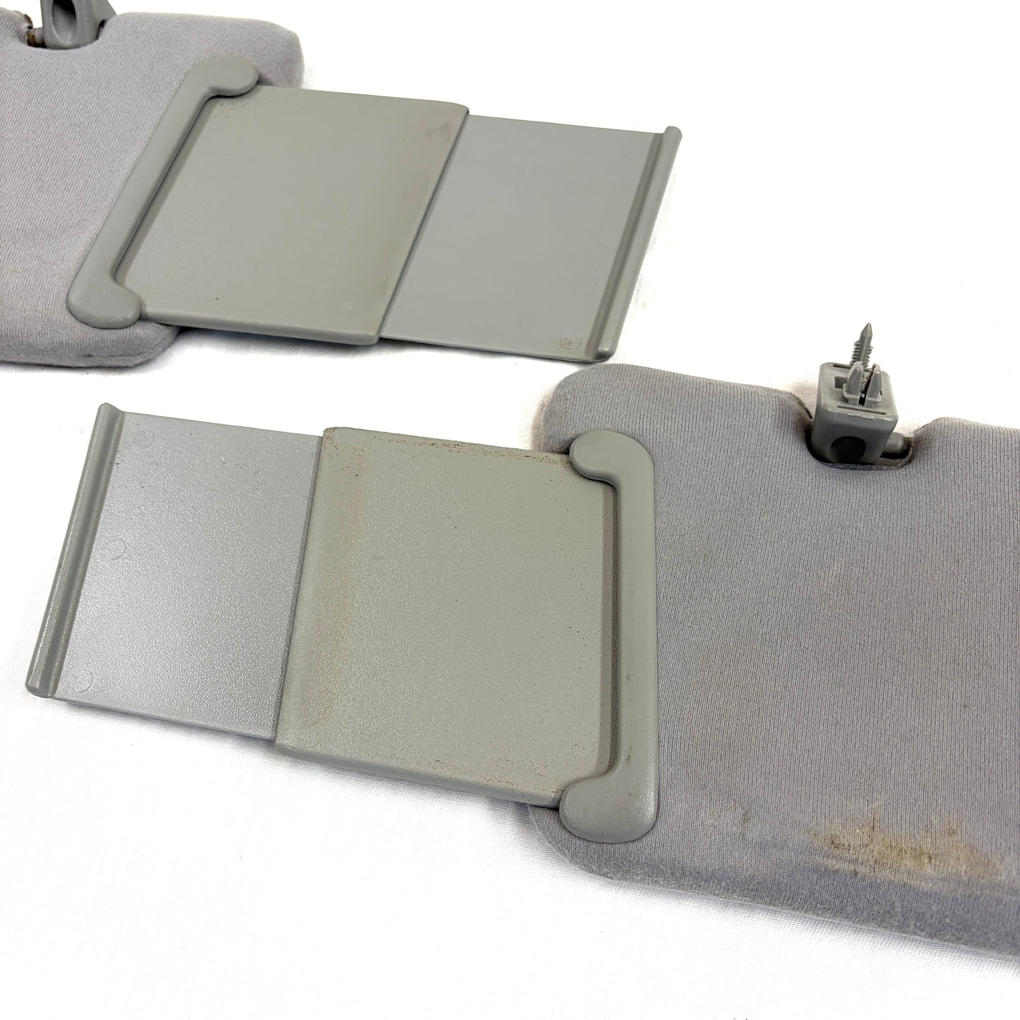 1997-2001 Toyota Camry Sun Visors Pair Shades OEM GRAY Lights Mirror Clips