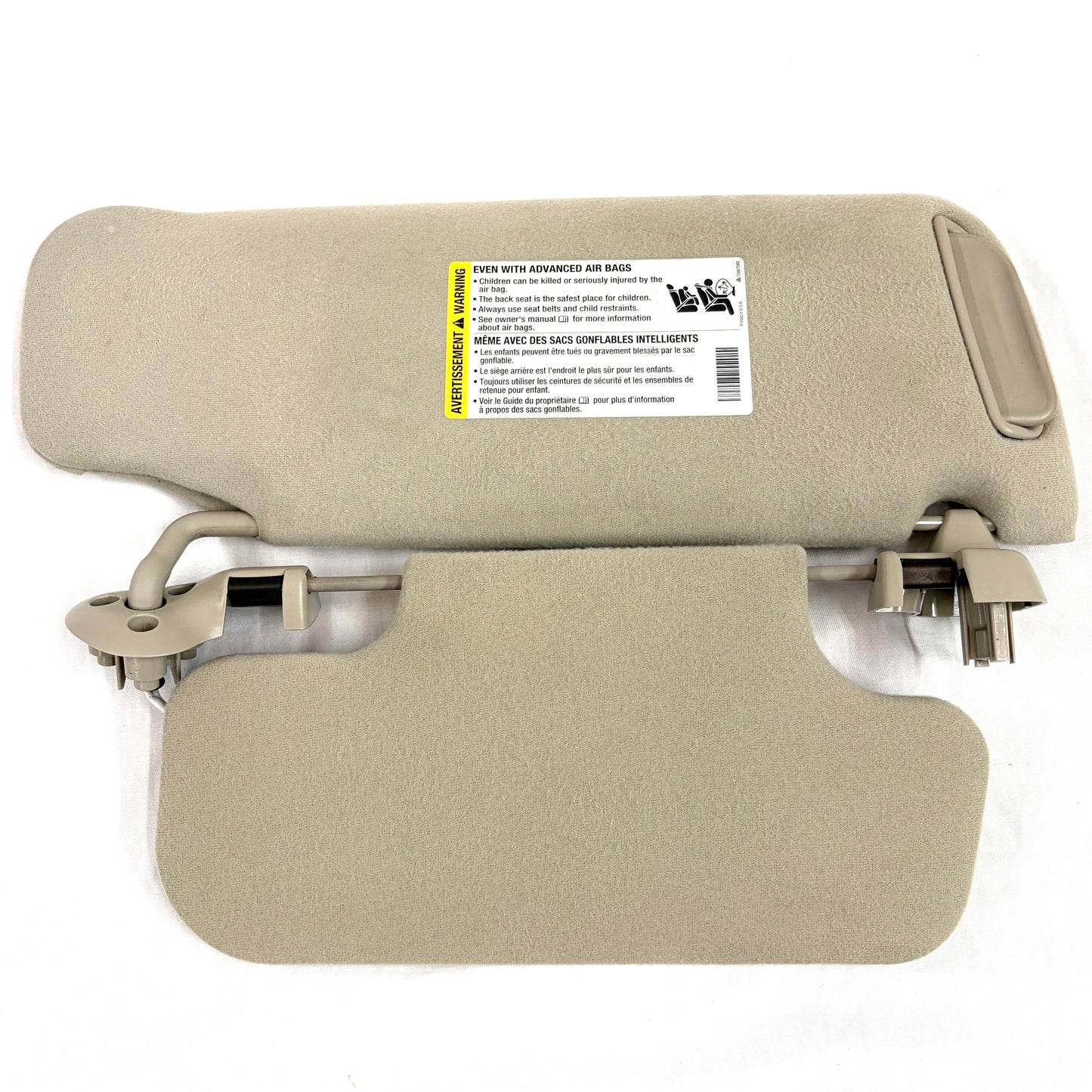 2001-2006 Avalanche Yukon Escalade Sun Visors Dual Deluxe Pair Driver Passenger OEM Shades Lights Mirrors Shale Beige