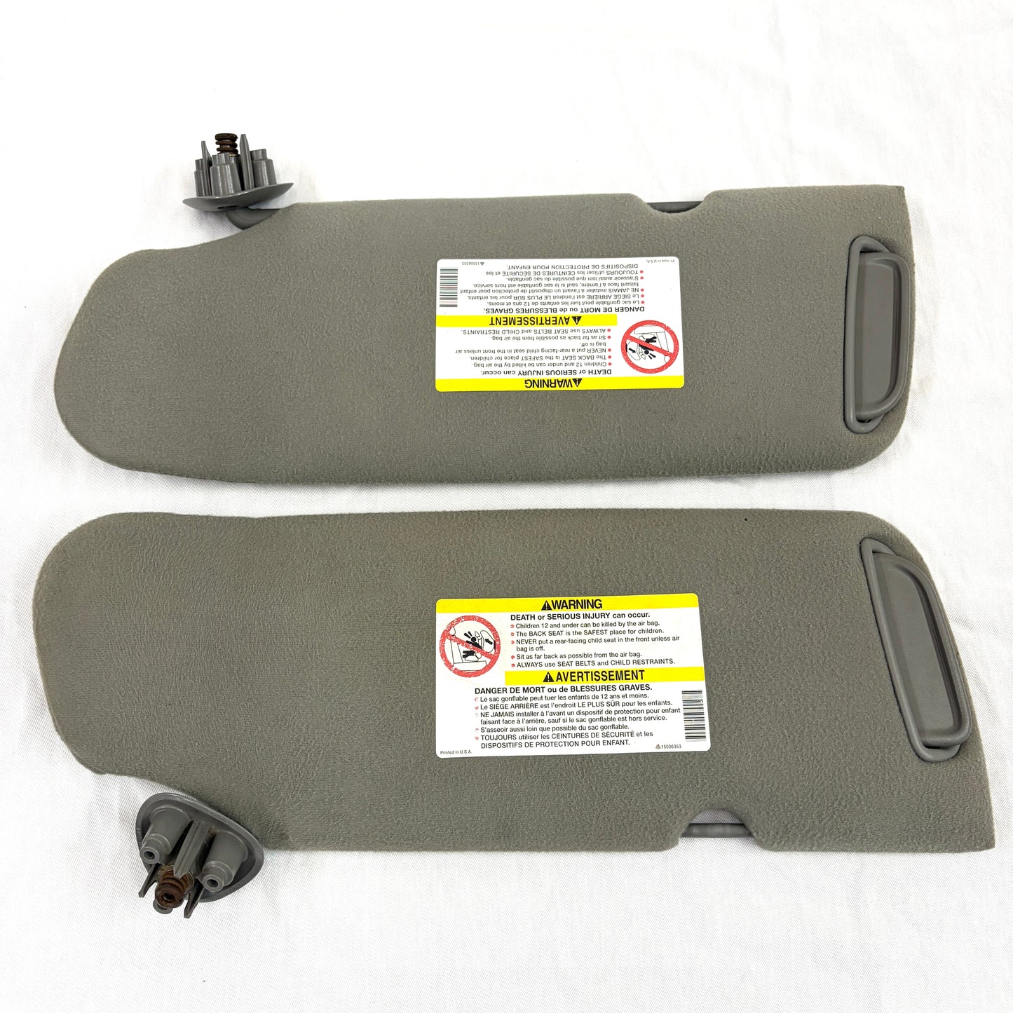 1999-2006 Sierra Silverado Sun Visors Passenger Driver Pair GRAY OEM Shades W/ Mirror