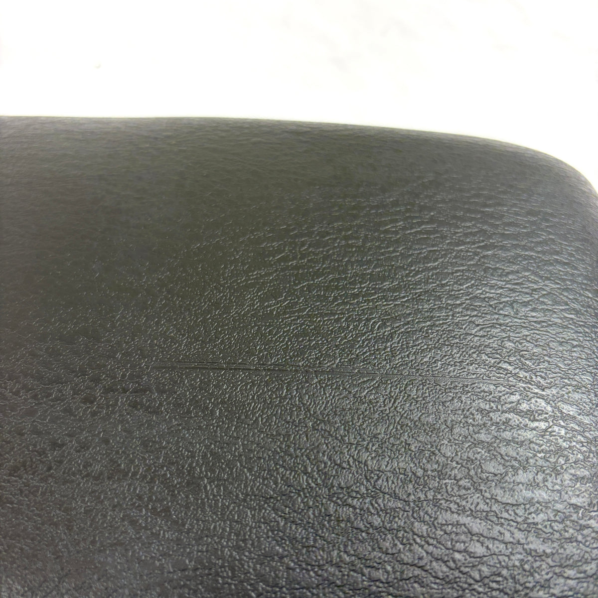2001-2007 Dodge Dakota Center Console Lid Armrest Floor Bin Top OEM Black