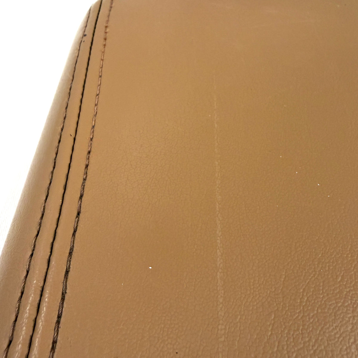 2007-2017 Acadia Enclave Center Console Lid Armrest OEM Light Brown Peanut Butter Choccachino