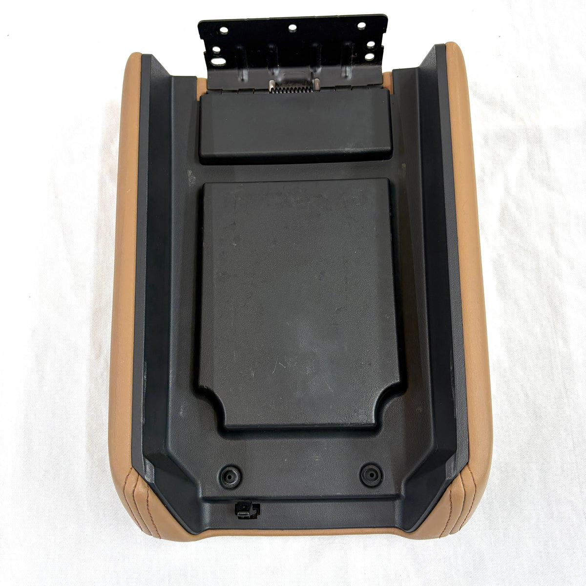 2007-2017 Acadia Enclave Center Console Lid Armrest OEM Light Brown Peanut Butter Choccachino